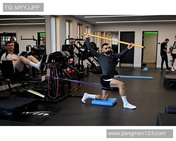 深入探讨陈伟的足球哲学与成功秘诀揭秘